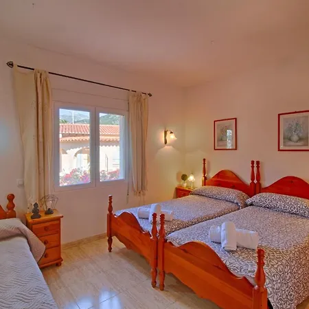 Willa Estrella Calpe